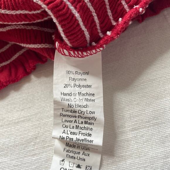 NWT Brandy Melville John Galt Red Smocked Tube Top One Size Stretchy - Picture 2 of 3